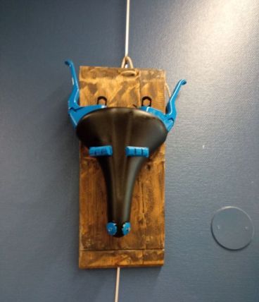 Tête de taureau/bete a cornes pièces de vélo