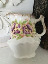 Pot à lait porcelaine fine pensée