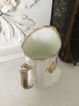 Pot à lait porcelaine fine pensée