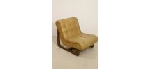 Fauteuil en cuir camel  année 60.  Ref Cally