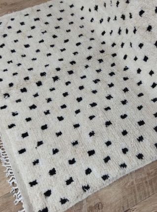 Tapis Marocain Authentique 270x160 cm.