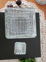 Carafe carrée à whisky en verre ciselé ancienne