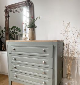 Commode vintage