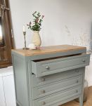 Commode vintage