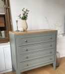 Commode vintage