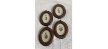 Lot de quatre petits cadres en bois gravures iris