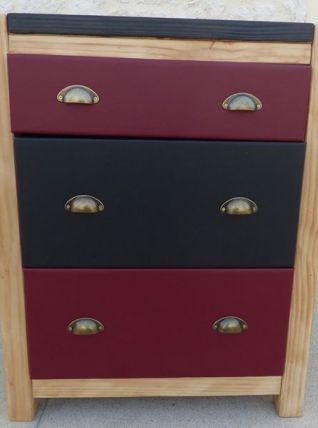 Grande commode en pin massif trois tiroirs simili cuir 