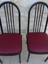 Lot de 4 chaises métal avec assises en simili cuir bordeaux 