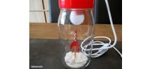 Lampe bocal véritable Le Parfait Fusée Tintin au décollage 