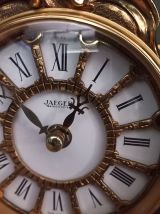 très belle  horloge  / cartel   " JAEGER " 