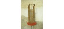 Luge ancienne en bois avec armature en acier