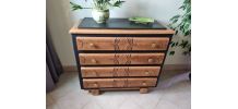 commode chêne en partie peinte à la craie