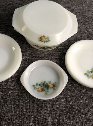 Lot d’assiettes et plats Arcopal 