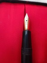 Stylo plume Parker des années 50. En or et bakélite, plume o