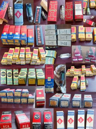 Lot de 56 tubes TSF/RADIO anciens. Divers marques