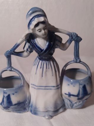 statuette Delft 1939 porteurse d'eau