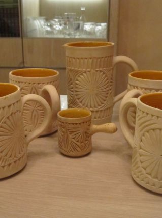 Mugs en terre cuite
