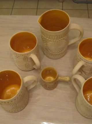 Mugs en terre cuite