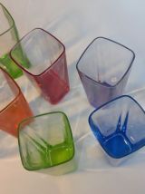 Service de 9 verres couleurs vintage