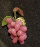 Grappe de raisin en pierre de quartz rose - 7,5 cm