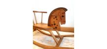 Cheval à bascule vintage en bois