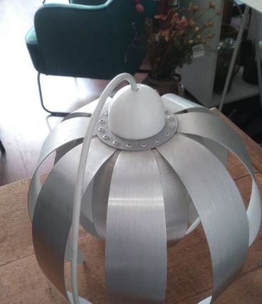suspension luminaire argentée