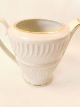 Ravissant pot à lait en porcelaine art déco liseré or