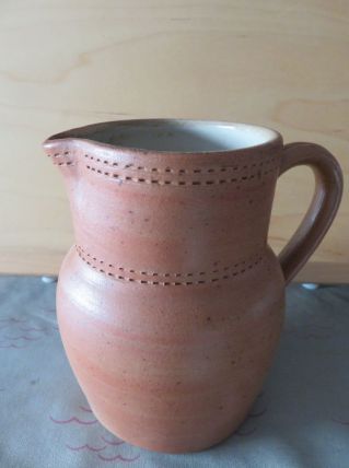 Pot à lait ancien en terre vernissée avec bec verseur 
