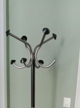 Porte manteau sur pied 