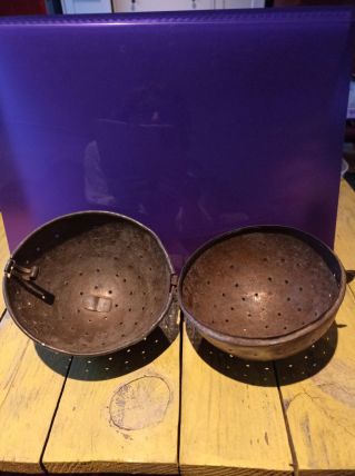 Boule à riz vintage en fer 