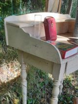 ensemble coiffeuse et sa chaise