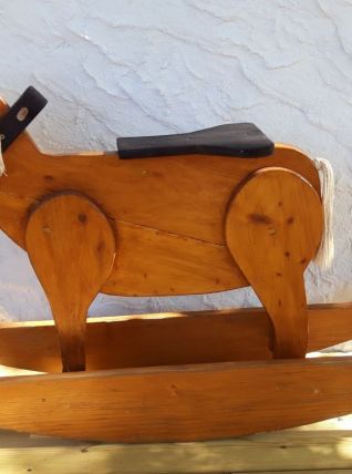Cheval à bascule