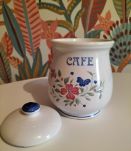 Pot à épices anciens 