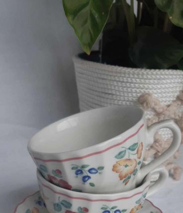  2 tasses thé CHURCHILL ENGLAND fleurs
