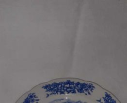 3 assiettes en porcelaine Pyroblan "BP"