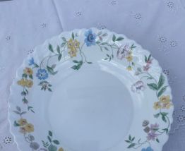 plat de présentation arcopal vintage
