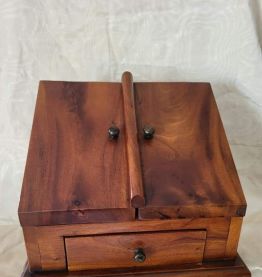 Ancienne  boîte de bureau 