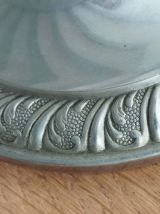 Verrerie ancienne bonbonnière en verre pressé avec couvercle