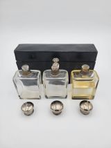 Coffret à parfum de voyage ancien