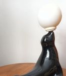 Lampe céramique otarie globe opaline 