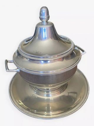 Soupiere étain du manoir avec assiette