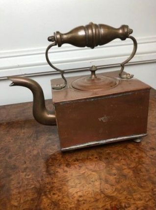 Bouilloire Victorienne Carrée en Cuivre Anglais 