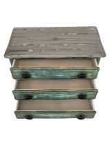 Commode