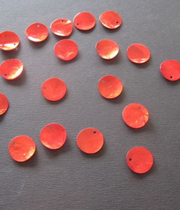 Colifichets 20 nacres rouge  pour créations