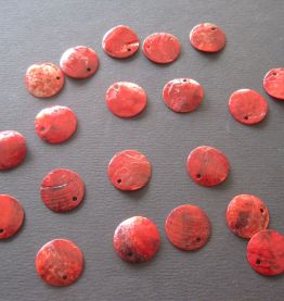 Colifichets 20 nacres rouge  pour créations
