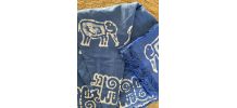 Nappe et serviettes en batik des années 80.
