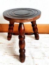 Tabouret de traite tripode vintage 