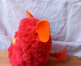 Furby orange interactif
