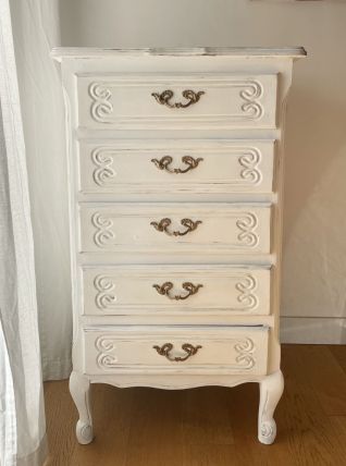 Meuble vintage rénové patiné
