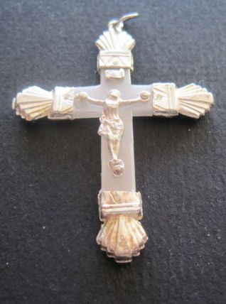 1 Belle croix ancienne embouts en argent 